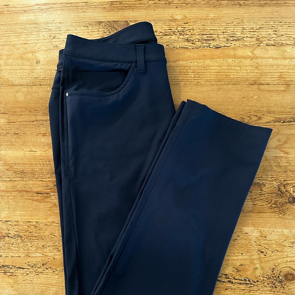 Lululemon ABC Classic 5 Pocket Men's Pants in Navy 31 x 33